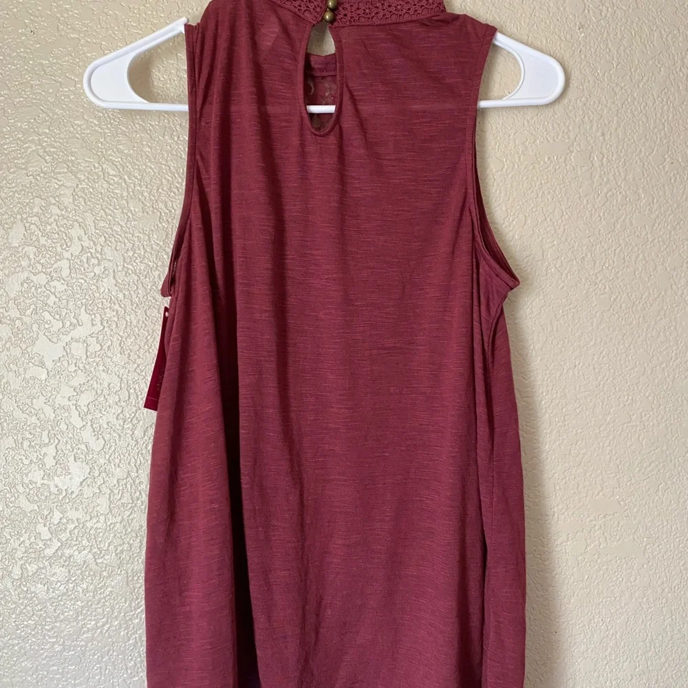 Top - Picture 3 of 5